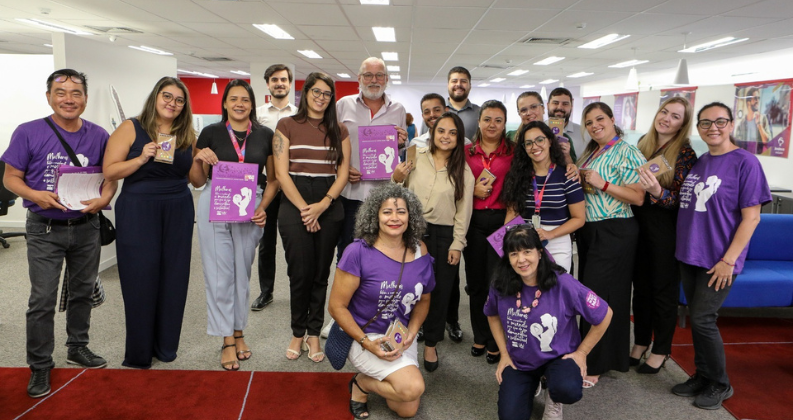 Mês da mulher Sindicato inicia visitas nas agências para debater temas distribuir boletim e brindeMês da mulher Sindicato inicia visitas nas agências para debater temas distribuir boletim e brin