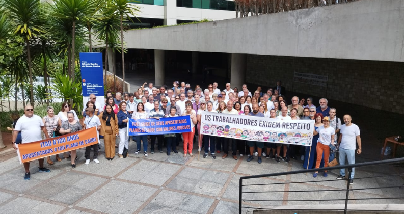 Aposentados do Itaú cobram condições dignas no plano de saúde