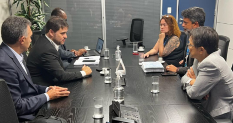 Em reunião com vice presidentes representantes dos empregados cobram combate ao assédio no banco e melhorias no Saúde Caixa