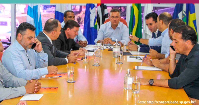 Ônibus vão parar no Grande ABC