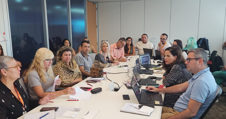 Itaú continua fechando agências