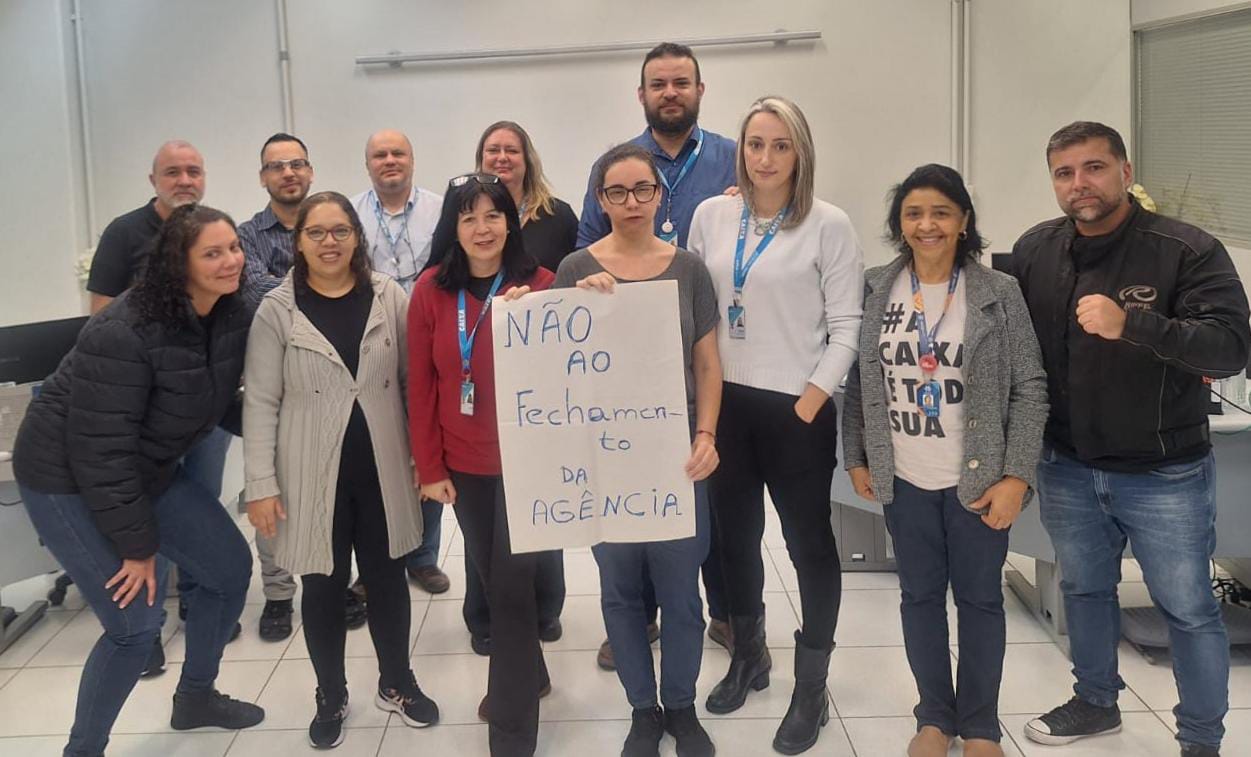 Caixa: Sindicato protesta contra fechamento de agências