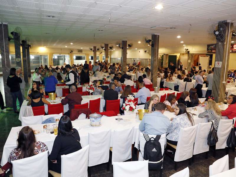 Jantar das agências 100% sindicalizadas no  Sindicato dos Bancários do ABC no restaurante Florestal. Avenida Maria Servidei Demarchi, 2.998 - São Bernardo do Campo/SP. Brasil_22_03_2018. Fotos Dino Santos.