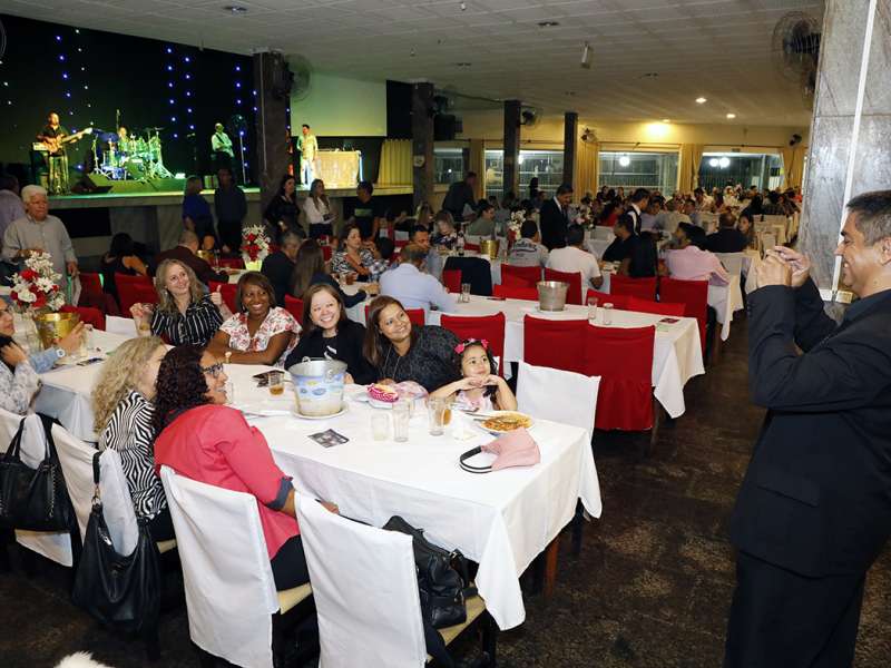 Jantar das agências 100% sindicalizadas no  Sindicato dos Bancários do ABC no restaurante Florestal. Avenida Maria Servidei Demarchi, 2.998 - São Bernardo do Campo/SP. Brasil_22_03_2018. Fotos Dino Santos.