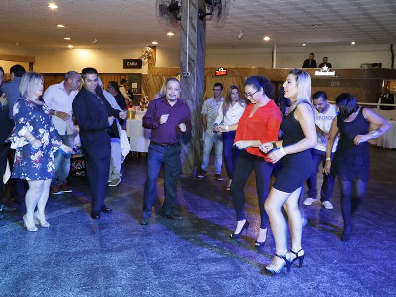 Jantar das agências 100% sindicalizadas no  Sindicato dos Bancários do ABC no restaurante Florestal. Avenida Maria Servidei Demarchi, 2.998 - São Bernardo do Campo/SP. Brasil_22_03_2018. Fotos Dino Santos.