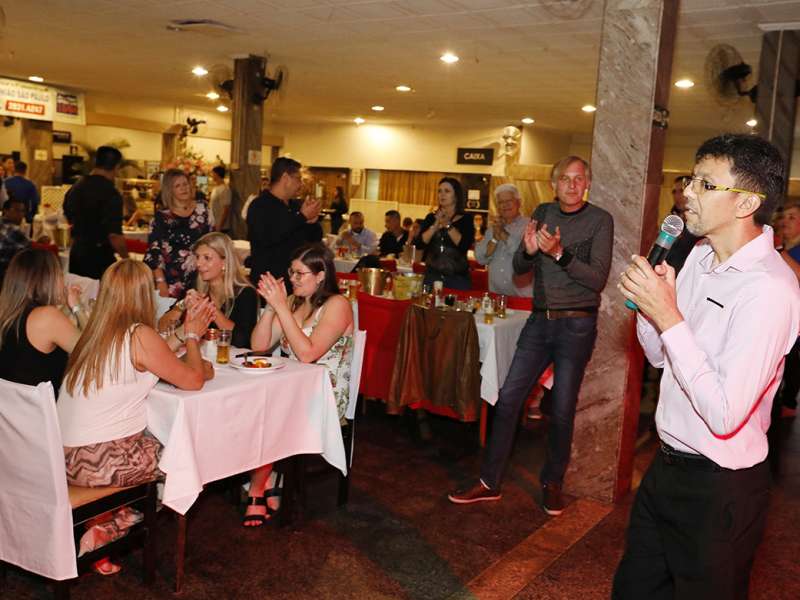 Jantar das agências 100% sindicalizadas no  Sindicato dos Bancários do ABC no restaurante Florestal. Avenida Maria Servidei Demarchi, 2.998 - São Bernardo do Campo/SP. Brasil_22_03_2018. Fotos Dino Santos.