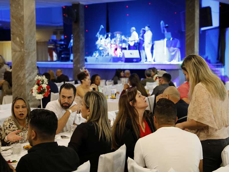 Jantar das agências 100% sindicalizadas no  Sindicato dos Bancários do ABC no restaurante Florestal. Avenida Maria Servidei Demarchi, 2.998 - São Bernardo do Campo/SP. Brasil_22_03_2018. Fotos Dino Santos.