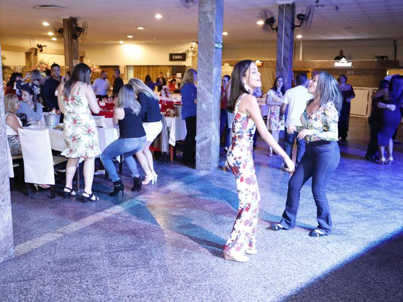 Jantar das agências 100% sindicalizadas no  Sindicato dos Bancários do ABC no restaurante Florestal. Avenida Maria Servidei Demarchi, 2.998 - São Bernardo do Campo/SP. Brasil_22_03_2018. Fotos Dino Santos.