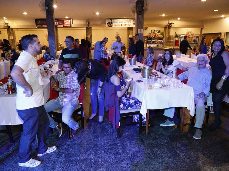 Jantar das agências 100% sindicalizadas no  Sindicato dos Bancários do ABC no restaurante Florestal. Avenida Maria Servidei Demarchi, 2.998 - São Bernardo do Campo/SP. Brasil_22_03_2018. Fotos Dino Santos.