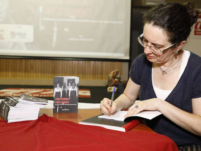 Lançamento do livro Ponto Segredo.Ponto Corrente no centro de formação dos Bancários do ABC. Rua Cavier de Toledo, 268 - Centro de Santo André/SP. Brasil_23_03_2018. Fotos Dino Santos.