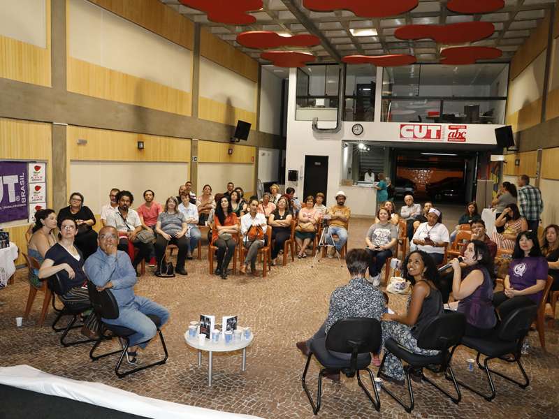Lançamento do livro Ponto Segredo.Ponto Corrente no centro de formação dos Bancários do ABC. Rua Cavier de Toledo, 268 - Centro de Santo André/SP. Brasil_23_03_2018. Fotos Dino Santos.