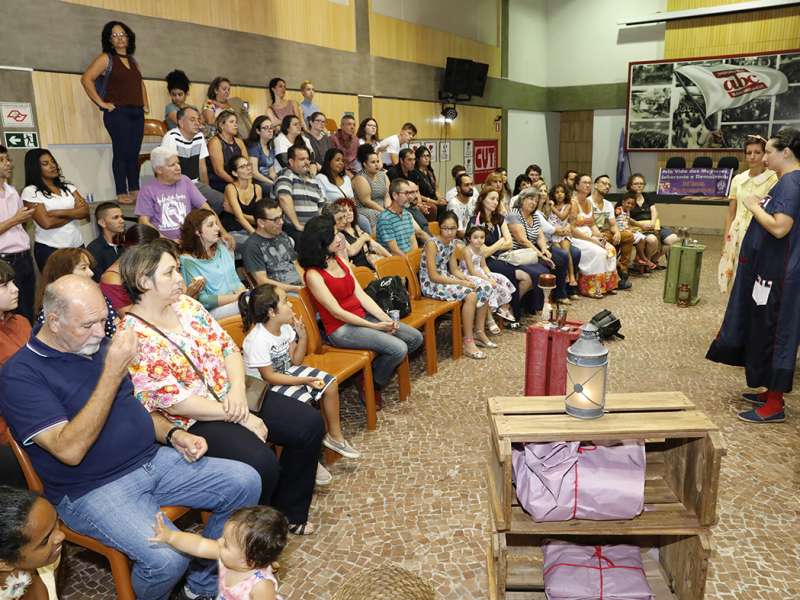 Apresentação da peça de teatro ponto segredo no centro de formação dos Bancários do ABC. Rua Cavier de Toledo, 268 - Centro de Santo André/SP. Brasil_24_03_2018. Fotos Dino Santos.