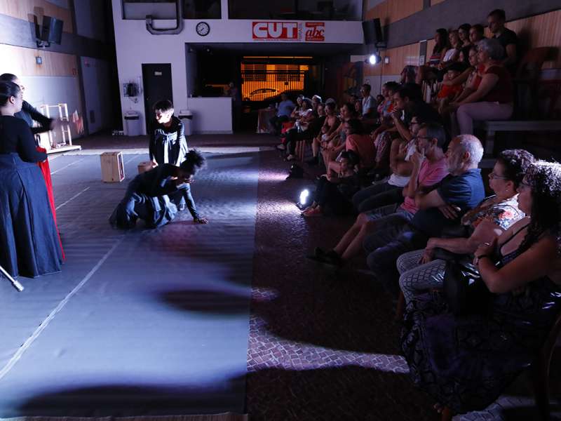 Apresentação da peça de teatro ponto corrente no centro de formação dos Bancários do ABC. Rua Cavier de Toledo, 268 - Centro de Santo André/SP. Brasil_25_03_2018. Fotos Dino Santos.