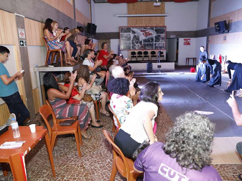Apresentação da peça de teatro ponto corrente no centro de formação dos Bancários do ABC. Rua Cavier de Toledo, 268 - Centro de Santo André/SP. Brasil_25_03_2018. Fotos Dino Santos.