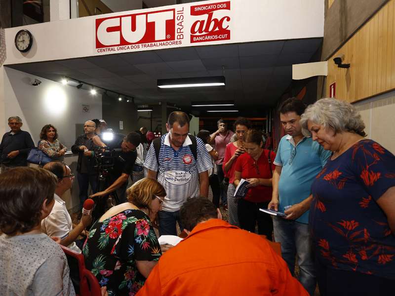 04-13-2018 lanamento do livro se publico 42