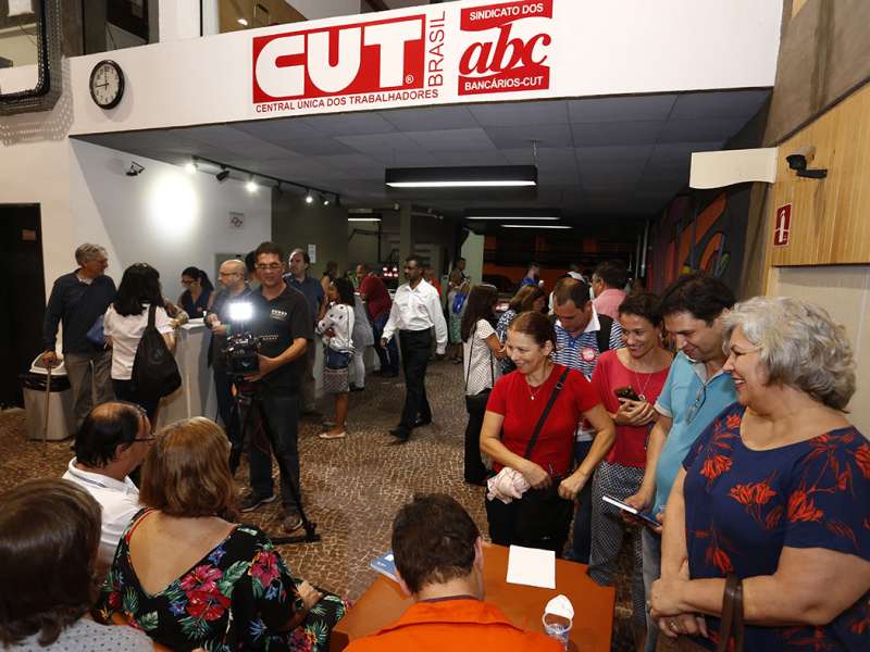 04-13-2018 lanamento do livro se publico 43