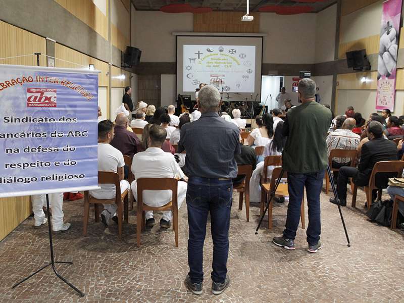 3º Celebração Inter-religioso realizado no Centro de Formação dos Bancários do ABC. Rua Xavier de Toledo, 264 - Centro de Santo André/SP. Brasil_07_12_2017. Fotos Dino Santos.