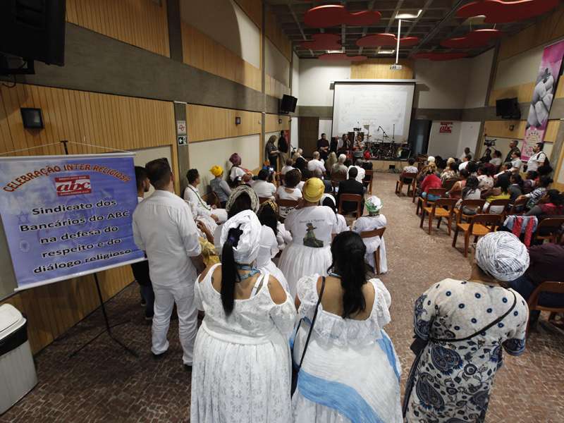 3º Celebração Inter-religioso realizado no Centro de Formação dos Bancários do ABC. Rua Xavier de Toledo, 264 - Centro de Santo André/SP. Brasil_07_12_2017. Fotos Dino Santos.