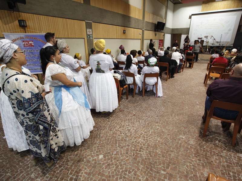 3º Celebração Inter-religioso realizado no Centro de Formação dos Bancários do ABC. Rua Xavier de Toledo, 264 - Centro de Santo André/SP. Brasil_07_12_2017. Fotos Dino Santos.