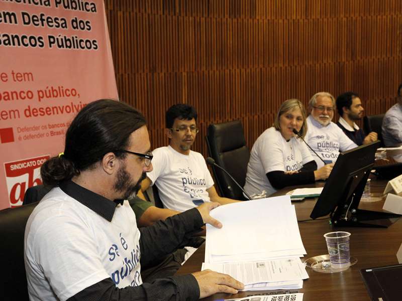 Audiência pública em defesa dos bancos públicos na Câmara Municipal de Santo André/SP. Brasil_19_09_2017. Fotos Dino Santos.