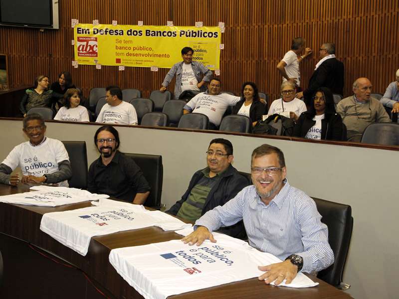 Audiência pública em defesa dos bancos públicos na Câmara Municipal de Santo André/SP. Brasil_19_09_2017. Fotos Dino Santos.