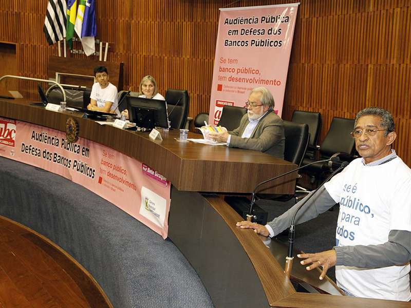 Audiência pública em defesa dos bancos públicos na Câmara Municipal de Santo André/SP. Brasil_19_09_2017. Fotos Dino Santos.