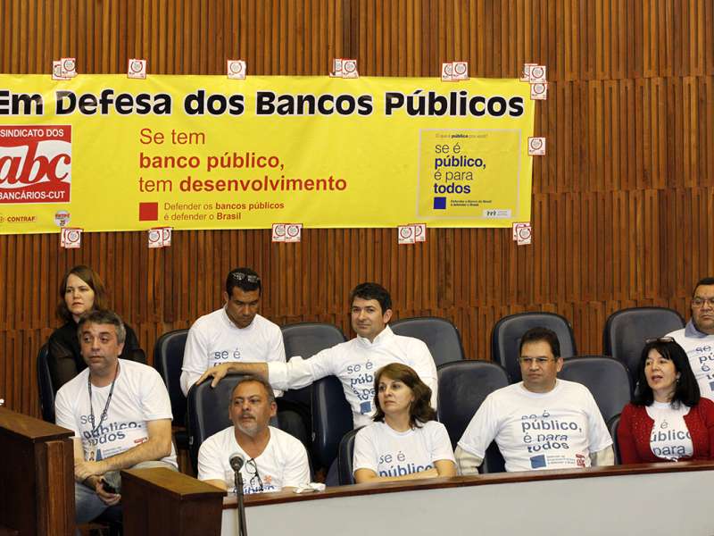 Audiência pública em defesa dos bancos públicos na Câmara Municipal de Santo André/SP. Brasil_19_09_2017. Fotos Dino Santos.