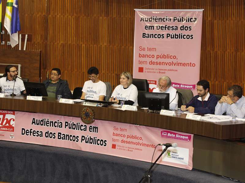Audiência pública em defesa dos bancos públicos na Câmara Municipal de Santo André/SP. Brasil_19_09_2017. Fotos Dino Santos.