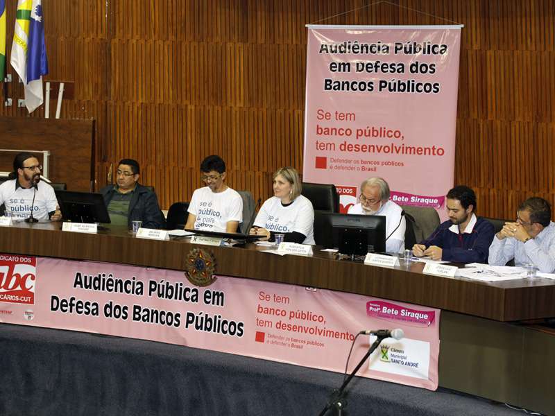 Audiência pública em defesa dos bancos públicos na Câmara Municipal de Santo André/SP. Brasil_19_09_2017. Fotos Dino Santos.