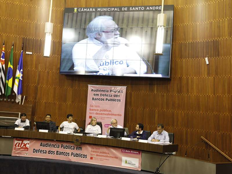 Audiência pública em defesa dos bancos públicos na Câmara Municipal de Santo André/SP. Brasil_19_09_2017. Fotos Dino Santos.