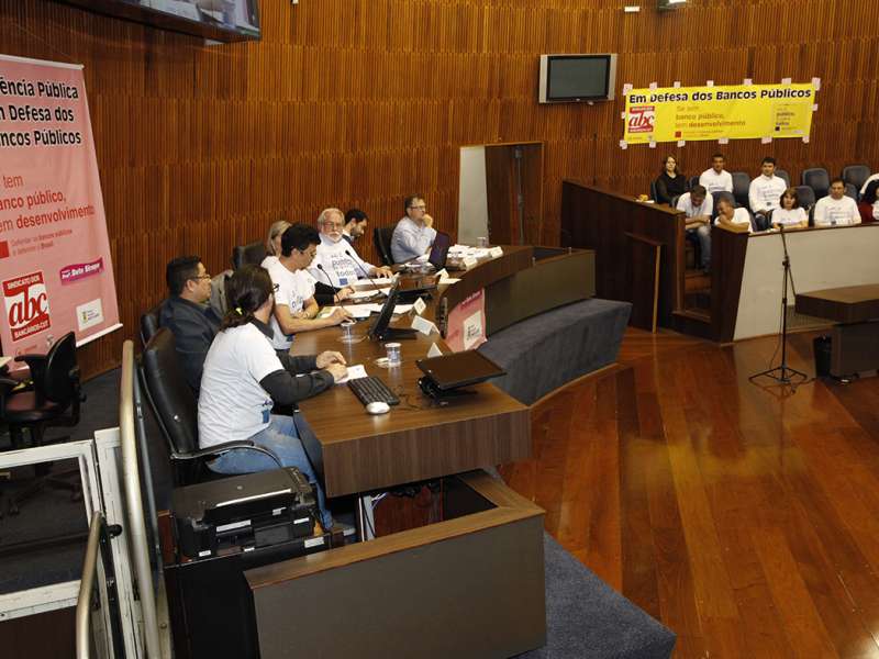 Audiência pública em defesa dos bancos públicos na Câmara Municipal de Santo André/SP. Brasil_19_09_2017. Fotos Dino Santos.