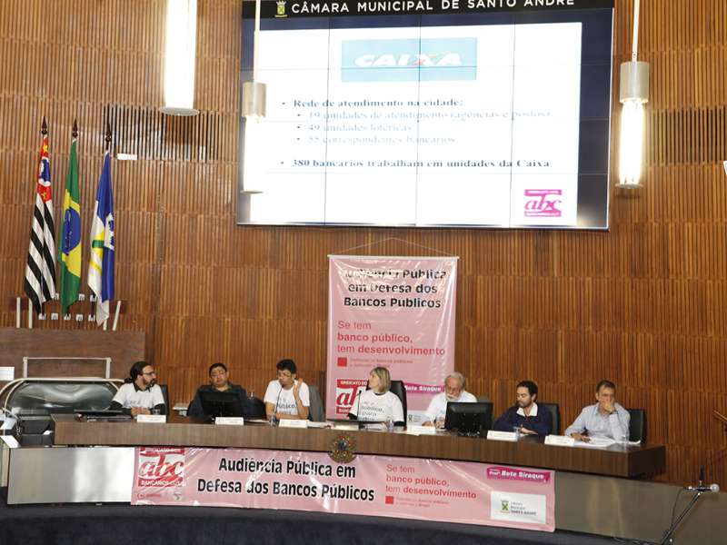 Audiência pública em defesa dos bancos públicos na Câmara Municipal de Santo André/SP. Brasil_19_09_2017. Fotos Dino Santos.