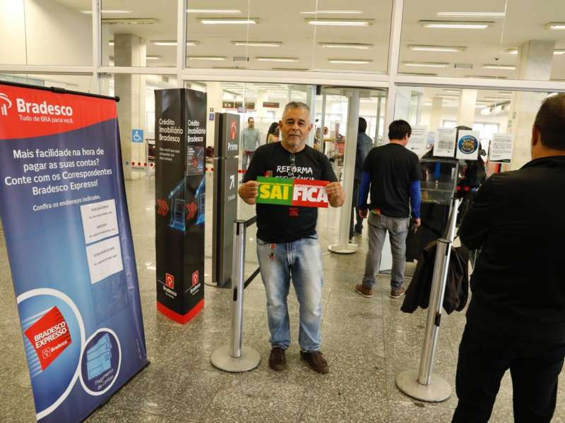 bf90e5dc-7780-4cf0-a4f2-7fe992c89d2e