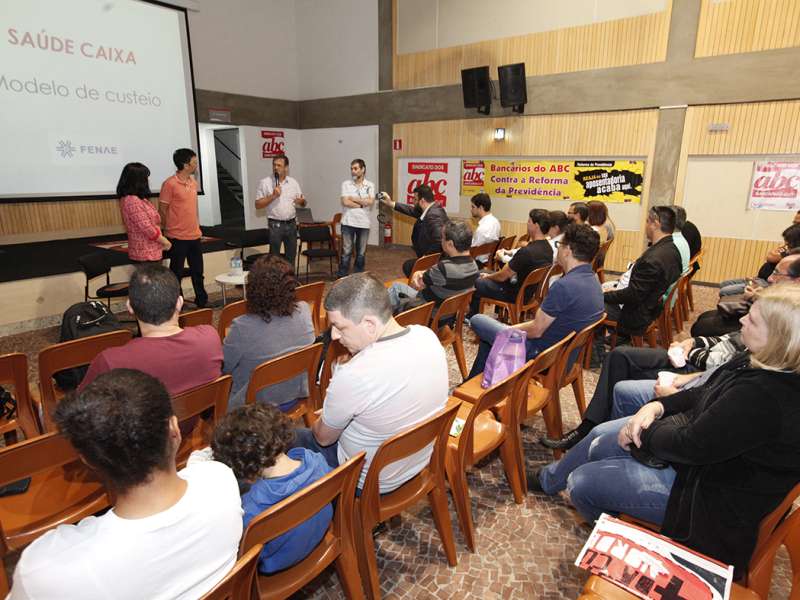 Debate sobre Saúde Caixa com Plínio Pavão (membro do GT Saúde Caixa) no Centro de Formação dos Bancários do ABC. Rua Xavier de Toledo, 268 - Centro de Santo André/SP. Brasil_26_09_2017. Fotos Dino Santos.