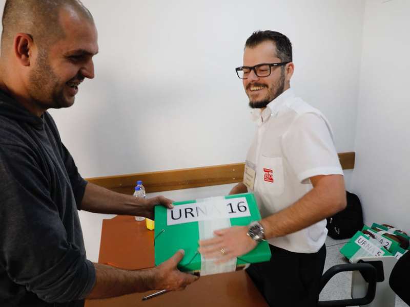 f199fa4d-7978-49e3-ab63-666d6ba7650b