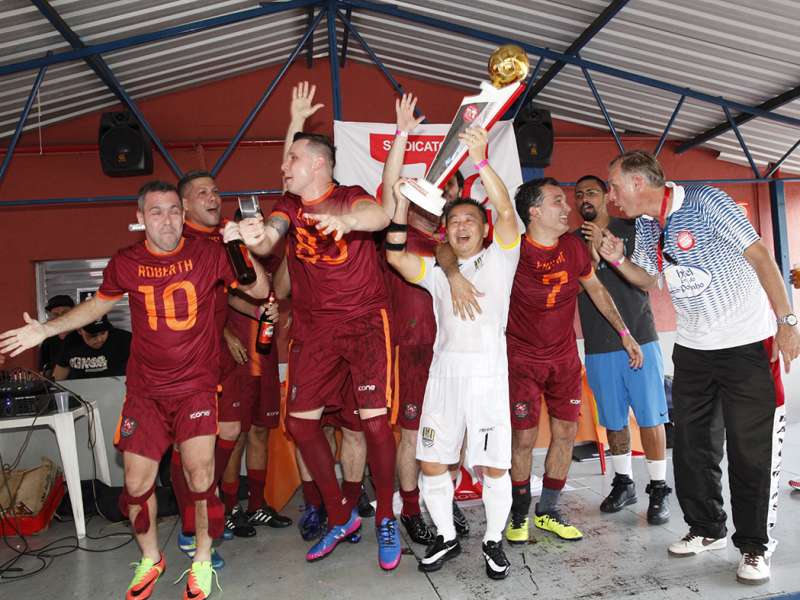 Final do campeonato de Futebol Society dos Bancários do ABC realizado no Top Spin & Big Ball. Avenida  Piraporinha, 414 - Planalto - São Bernardo/SP. Brasi_28_10_2017. Fotos Dino Santos.