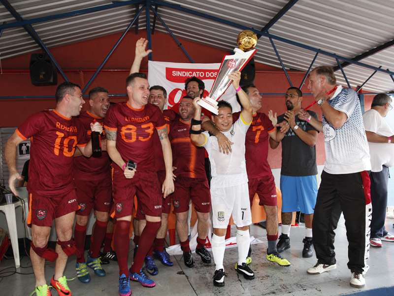 Final do campeonato de Futebol Society dos Bancários do ABC realizado no Top Spin & Big Ball. Avenida  Piraporinha, 414 - Planalto - São Bernardo/SP. Brasi_28_10_2017. Fotos Dino Santos.
