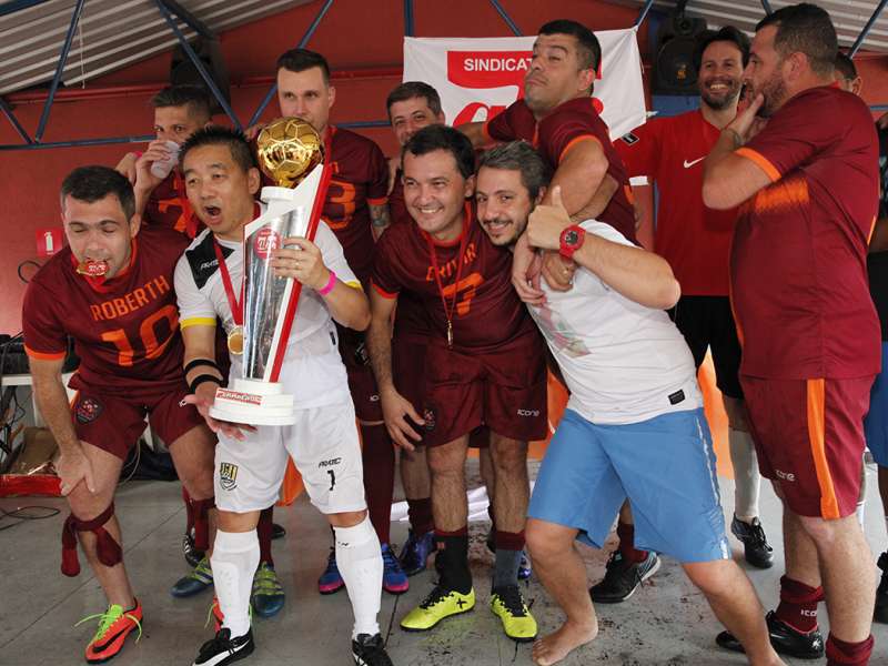 Final do campeonato de Futebol Society dos Bancários do ABC realizado no Top Spin & Big Ball. Avenida  Piraporinha, 414 - Planalto - São Bernardo/SP. Brasi_28_10_2017. Fotos Dino Santos.