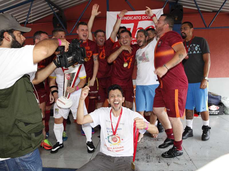 Final do campeonato de Futebol Society dos Bancários do ABC realizado no Top Spin & Big Ball. Avenida  Piraporinha, 414 - Planalto - São Bernardo/SP. Brasi_28_10_2017. Fotos Dino Santos.