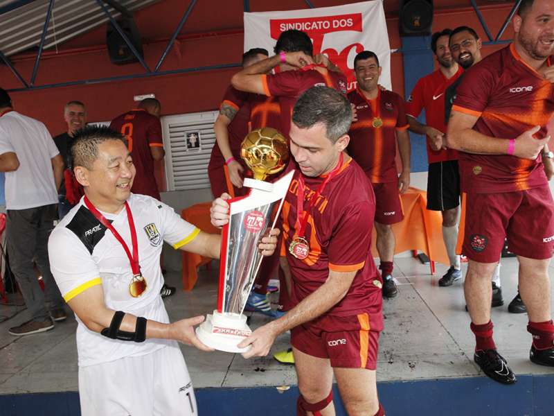 Final do campeonato de Futebol Society dos Bancários do ABC realizado no Top Spin & Big Ball. Avenida  Piraporinha, 414 - Planalto - São Bernardo/SP. Brasi_28_10_2017. Fotos Dino Santos.