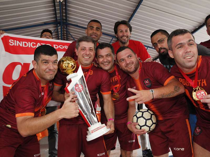 Final do campeonato de Futebol Society dos Bancários do ABC realizado no Top Spin & Big Ball. Avenida  Piraporinha, 414 - Planalto - São Bernardo/SP. Brasi_28_10_2017. Fotos Dino Santos.