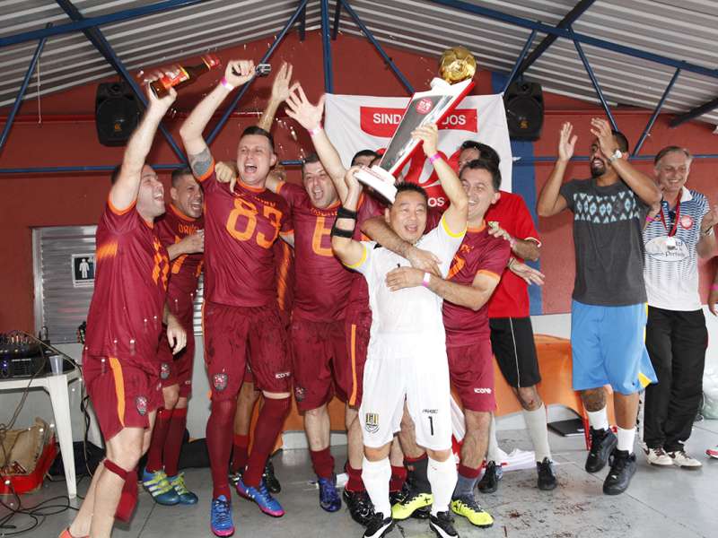 Final do campeonato de Futebol Society dos Bancários do ABC realizado no Top Spin & Big Ball. Avenida  Piraporinha, 414 - Planalto - São Bernardo/SP. Brasi_28_10_2017. Fotos Dino Santos.